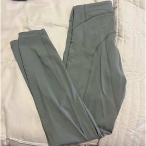 Almost brand new! Worn 2